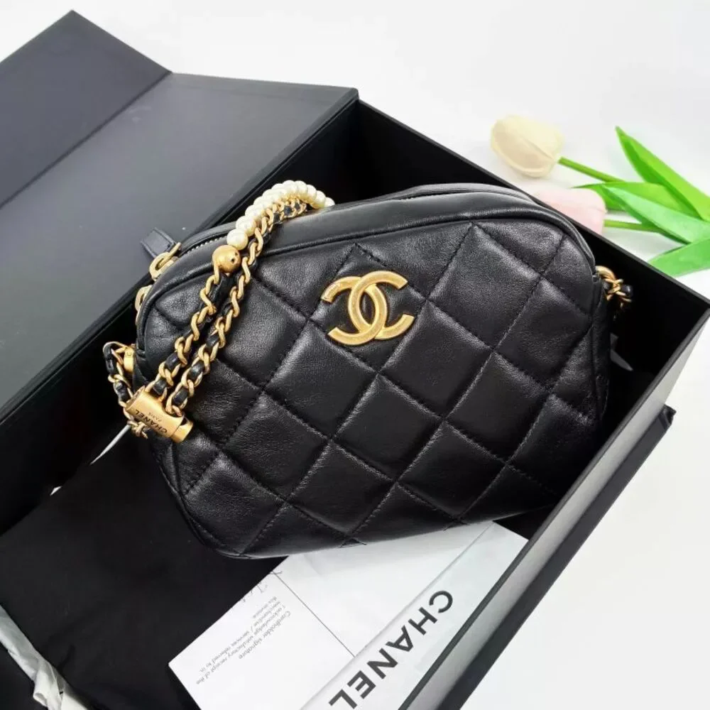 Chanel Women Pre-Loved Bag Very Good Condition